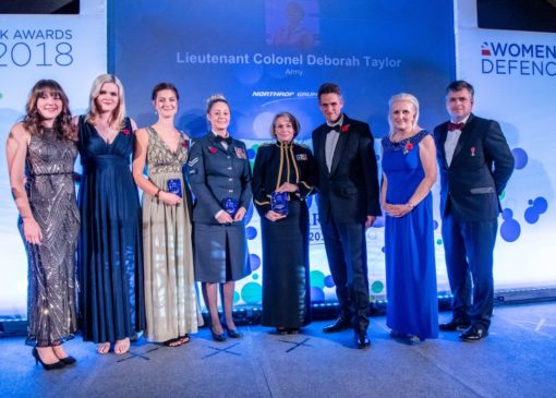 Lt Col Deborah Taylor (Middle) receiving her Women in Defence award